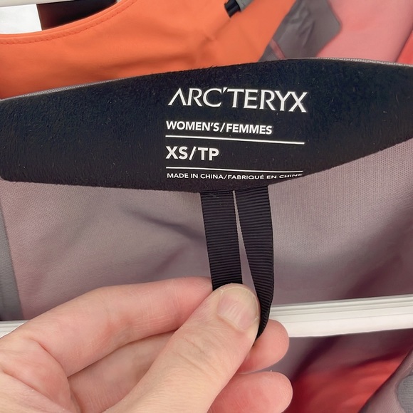 New Arc’Teryx sentinel LT women jacket - Picture 3 of 10